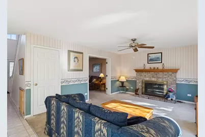 885 Charlton Road, Lake Villa, IL 60046 - Photo 9