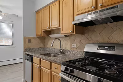 5534 N Kenmore Avenue #500, Chicago, IL 60640 - Photo 5