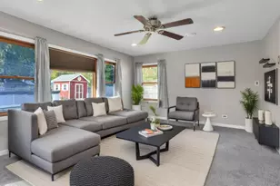 10630 Oak Park Ave, Chicago Ridge, IL 60415 - Photo 3