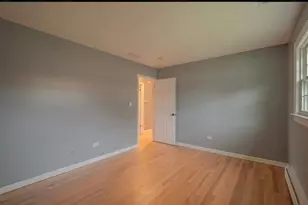 323 Marshall Rd, Bensenville, IL 60106 - Photo 5