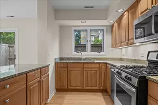 62 E Center Ave, Lake Bluff, IL 60044 - Photo 11