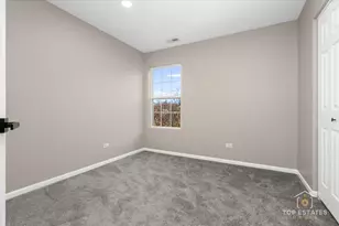 737 Springwood Dr, Joliet, IL 60431 - Photo 19