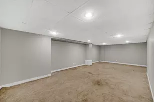 1107 Campbell Ave, Wheaton, IL 60189 - Photo 15