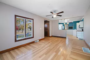 290 E 1st Ave, Clifton, IL 60927 - Photo 5