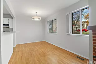 602 Eastview Ct, Schaumburg, IL 60194 - Photo 5