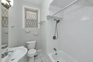 618 E 50th Pl, Chicago, IL 60615 - Photo 11