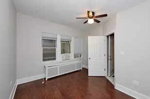618 E 50th Pl, Chicago, IL 60615 - Photo 13