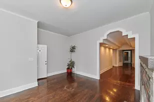 618 E 50th Pl, Chicago, IL 60615 - Photo 5