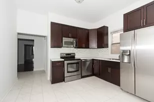 618 E 50th Pl, Chicago, IL 60615 - Photo 17