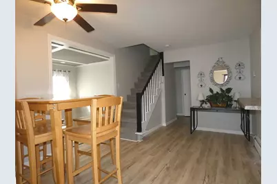 2300 Greengold Street, Crest Hill, IL 60403 - Photo 7