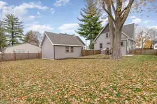 903 S Main St, Yorkville, IL 60560 - Photo 11