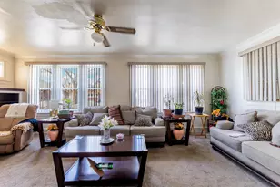 8129 S Cornell Ave, Chicago, IL 60617 - Photo 3