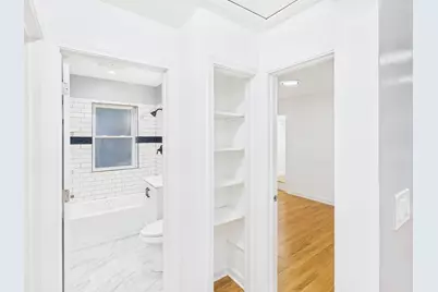 10036 S Saint Lawrence Avenue, Chicago, IL 60628 - Photo 15