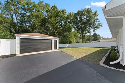 153 Grove Avenue, Glen Ellyn, IL 60137 - Photo 21