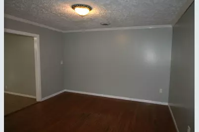 204 E 4th Street, Mackinaw, IL 61755 - Photo 9