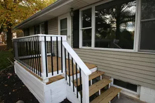 204 E 4th St, Mackinaw, IL 61755 - Photo 25