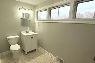 805 S Norbury Ave, Lombard, IL 60148 - Photo 13