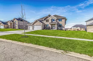 8022 Stanley Trail, Frankfort, IL 60423 - Photo 3