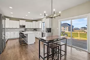 8022 Stanley Trail, Frankfort, IL 60423 - Photo 25