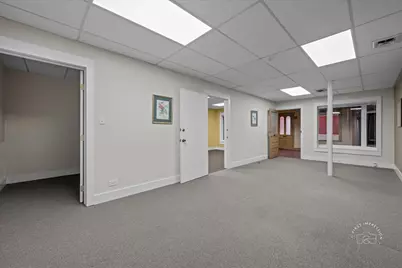 14 N Riverside Avenue #12-14, Saint Charles, IL 60174 - Photo 11