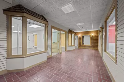 14 N Riverside Avenue #12-14, Saint Charles, IL 60174 - Photo 9