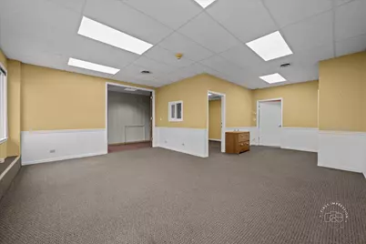 14 N Riverside Avenue #12-14, Saint Charles, IL 60174 - Photo 7