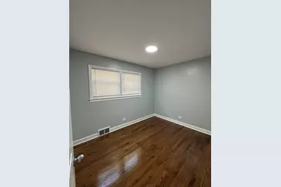 8232 Keating Avenue #1, Skokie, IL 60076 - Photo 17