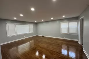 8232 Keating Ave, Skokie, IL 60076 - Photo 3