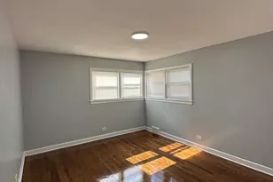 8232 Keating Ave, Skokie, IL 60076 - Photo 13