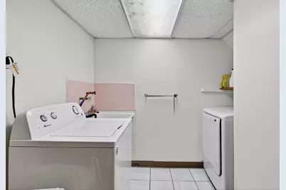 7346 W 57th Place, Summit, IL 60501 - Photo 17