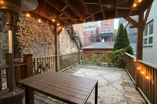 1503 W Superior St, Chicago, IL 60642 - Photo 17