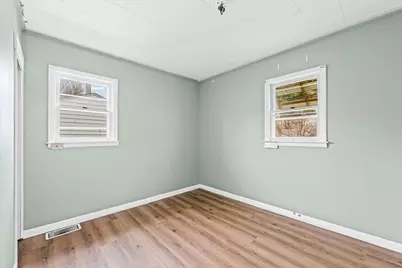 218 W Elm Street, Hoopeston, IL 60942 - Photo 19