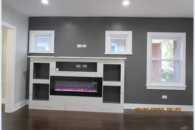 5423 N Sawyer Avenue, Chicago, IL 60625 - Photo 3