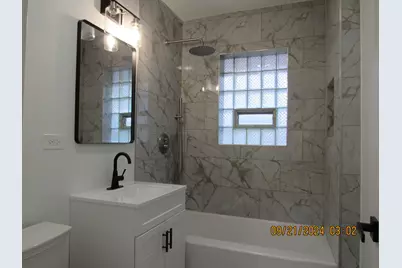 5423 N Sawyer Avenue, Chicago, IL 60625 - Photo 13