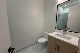 2127 W Madison St, Chicago, IL 60612 - Photo 11