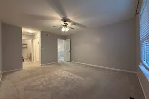 433 Acushnet St, Elgin, IL 60124 - Photo 23