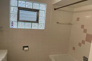 4650 N Central Ave, Chicago, IL 60630 - Photo 9