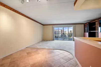 7071 W Touhy Avenue #403, Niles, IL 60714 - Photo 5