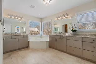 2888 Whispering Oaks Ct, Buffalo Grove, IL 60089 - Photo 19