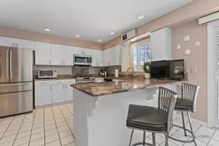 2888 Whispering Oaks Ct, Buffalo Grove, IL 60089 - Photo 5