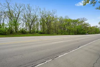 29W725 Army Trail Road, Bartlett, IL 60103 - Photo 9