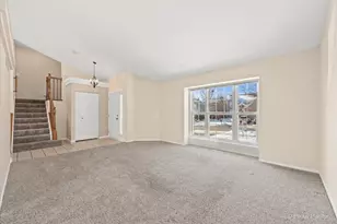 353 Juniper Ln, South Elgin, IL 60177 - Photo 21