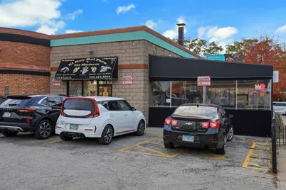 7138 N Clark Street, Chicago, IL 60626 - Photo 1