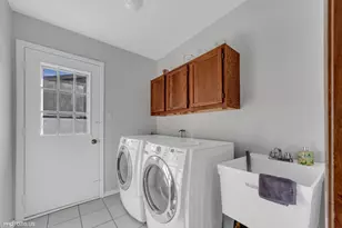 7832 Adams St, Darien, IL 60561 - Photo 29