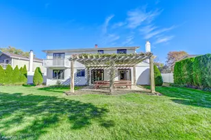 7832 Adams St, Darien, IL 60561 - Photo 7