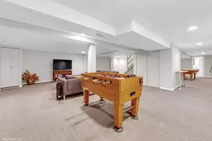 7832 Adams St, Darien, IL 60561 - Photo 49