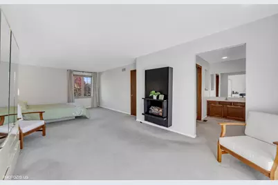 7832 Adams Street, Darien, IL 60561 - Photo 33