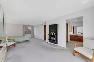 7832 Adams St, Darien, IL 60561 - Photo 33