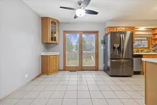 26W028 Prairie Ave, Wheaton, IL 60187 - Photo 11