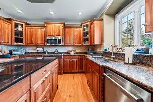 3N943 Ralph Waldo Emerson Ln, Saint Charles, IL 60175 - Photo 19